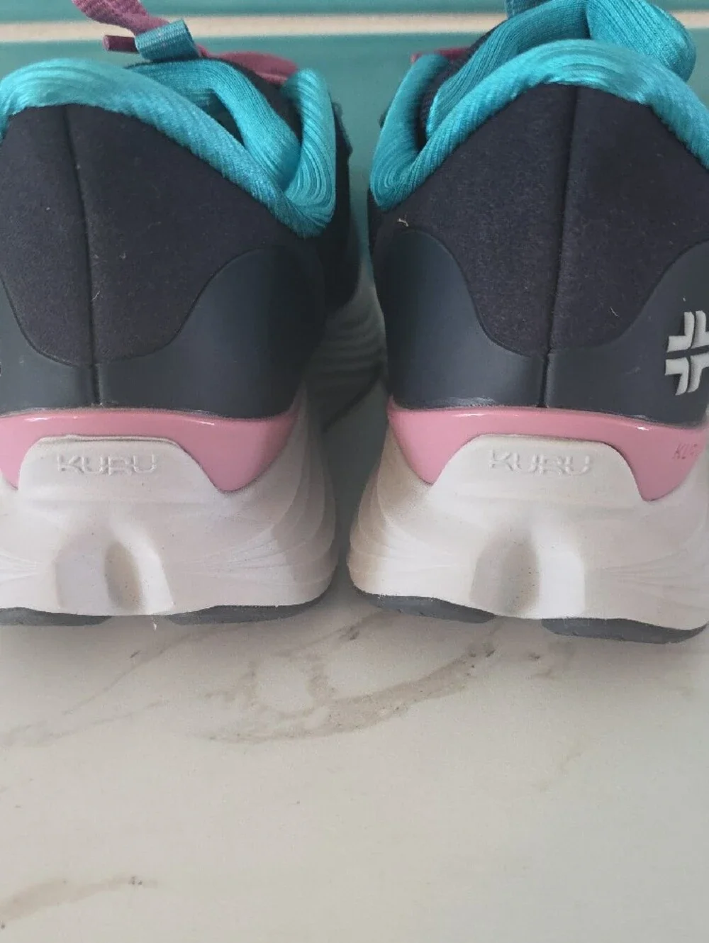 KURU Women’s Atom 2 Size 6M